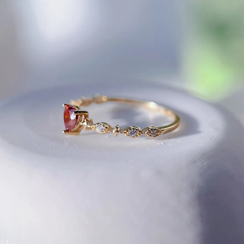 Fashion Love Ruby Heart-shaped Diamond Zircon Rings