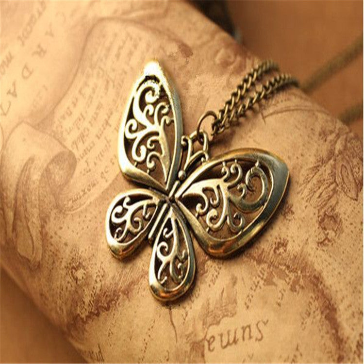 Retro Palace Oil Dripping Hollow Butterfly Sweater Chain Necklaces