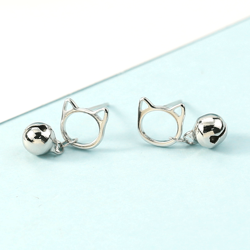 Natural Hollow Cat Ear Small Clear Earrings