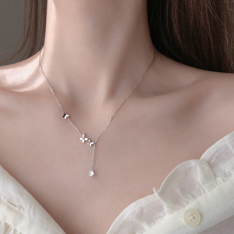 Women's Sweet Butterfly For Dignified Flowers Clavicle Chain Necklaces