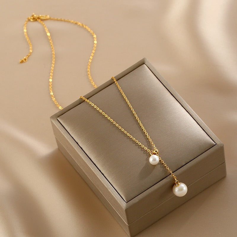 Luxury Fashion Design Pearl Clavicle Strong Light Necklaces