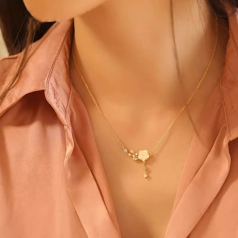 Women's Camellia Zircon For Light Luxury Minority Design High-grade Clavicle Necklaces