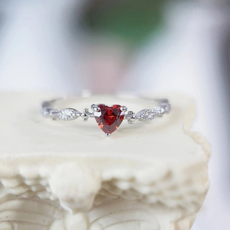 Fashion Love Ruby Heart-shaped Diamond Zircon Rings