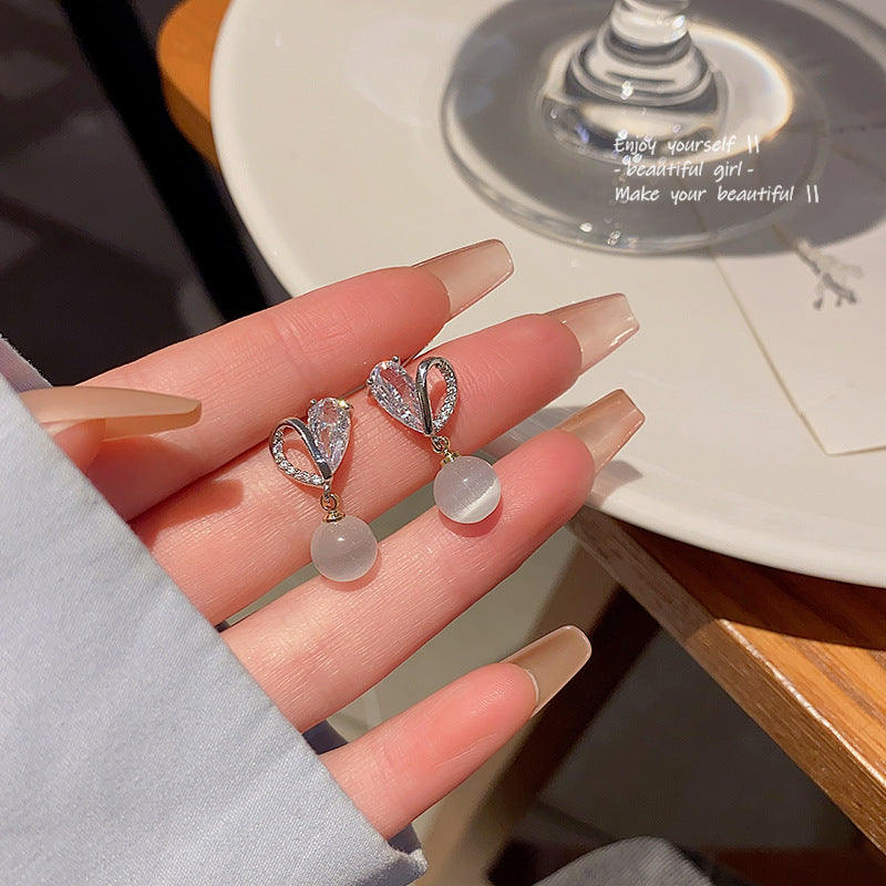 Women's Love Heart Light Luxury Minority Advanced Design Earrings