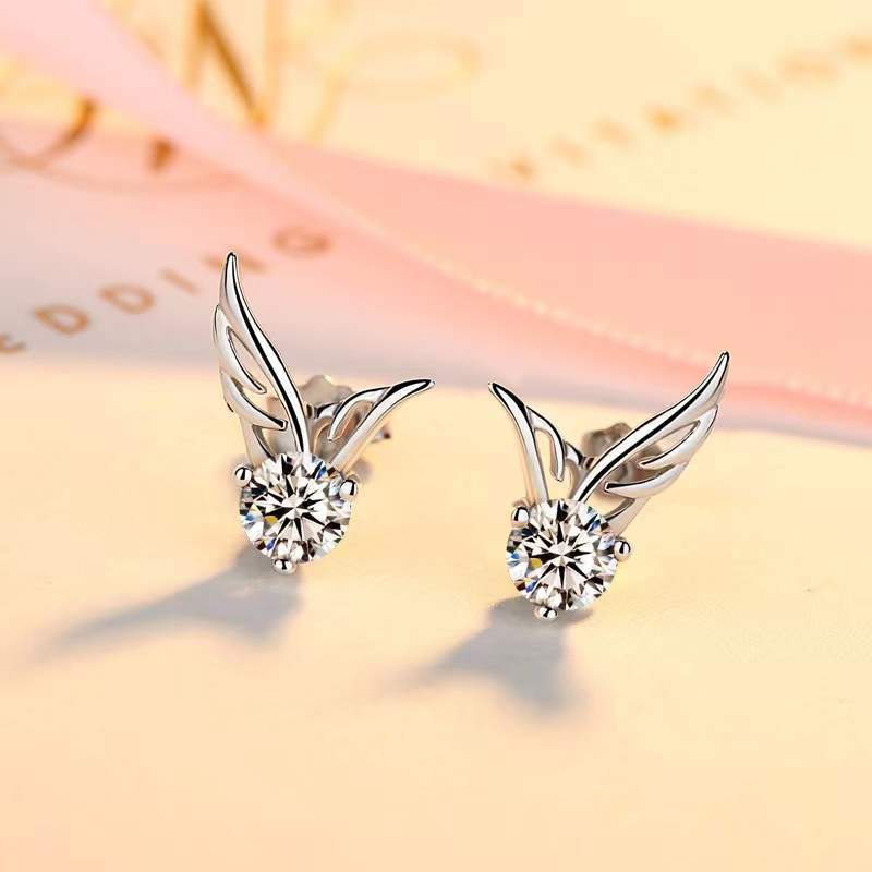 Female Angel Wings Ear Fashion Diamond Earrings