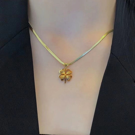 Personality Clover Pendant Clavicle Chain Simple Necklaces