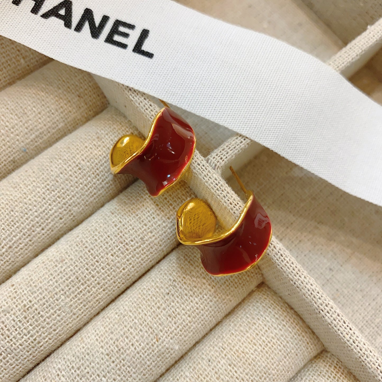 Type Irregular Gold-plated Drop Oil High-grade Earrings