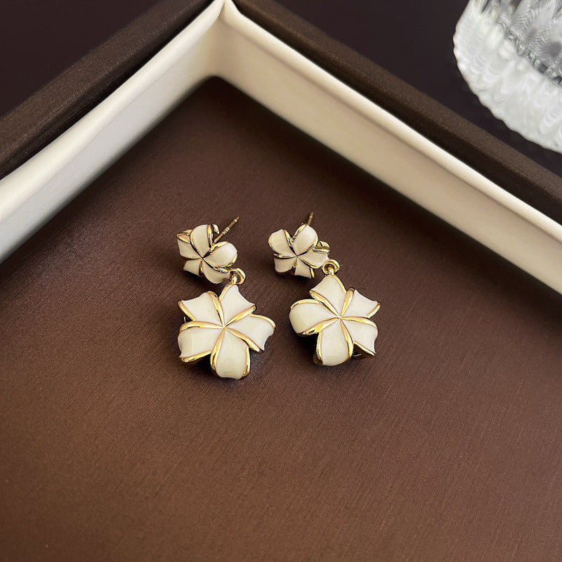 Sier Needle Drop Oil Pearl Flower Earrings