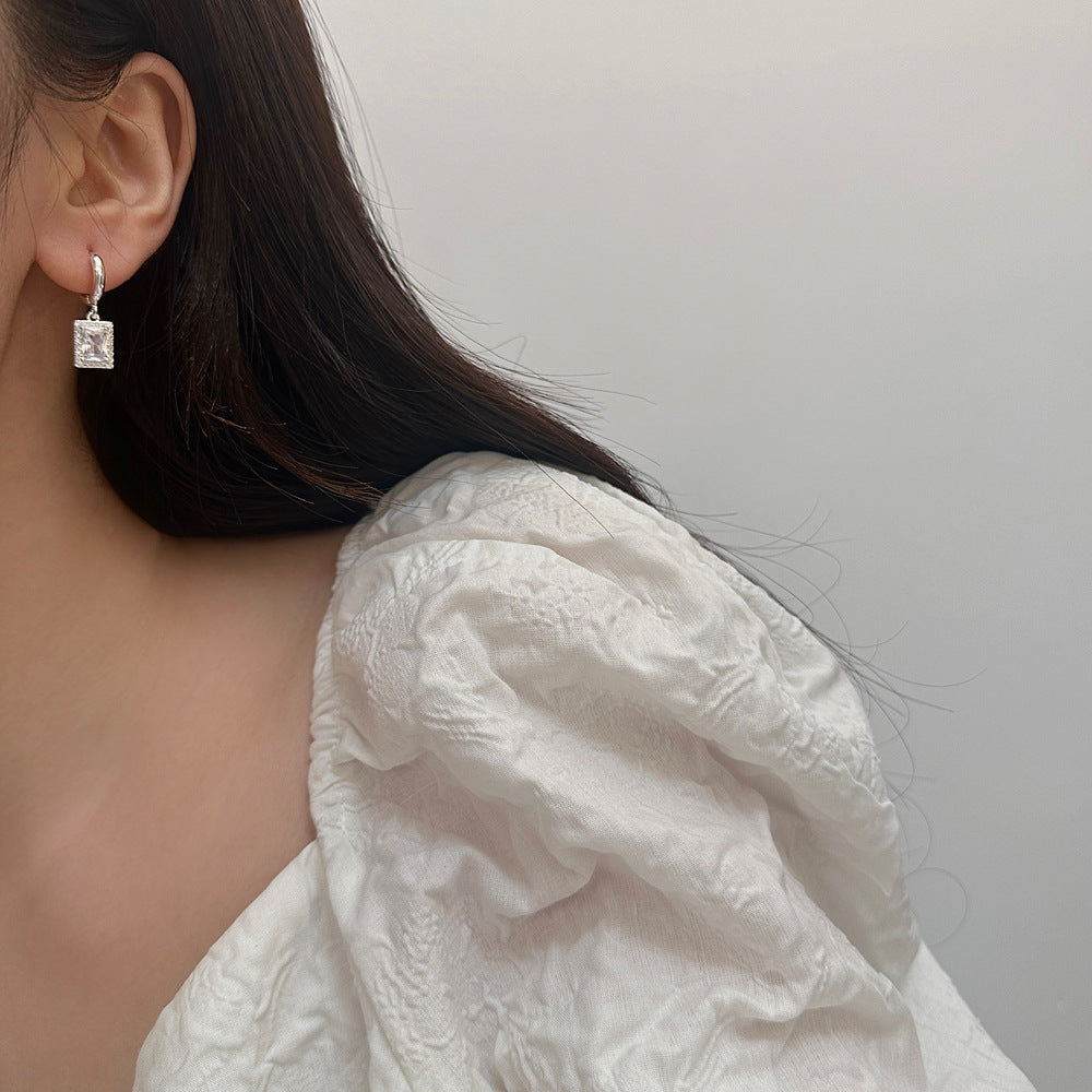 Women's Fine Simple Fashion Exquisite Ear Clip Earrings