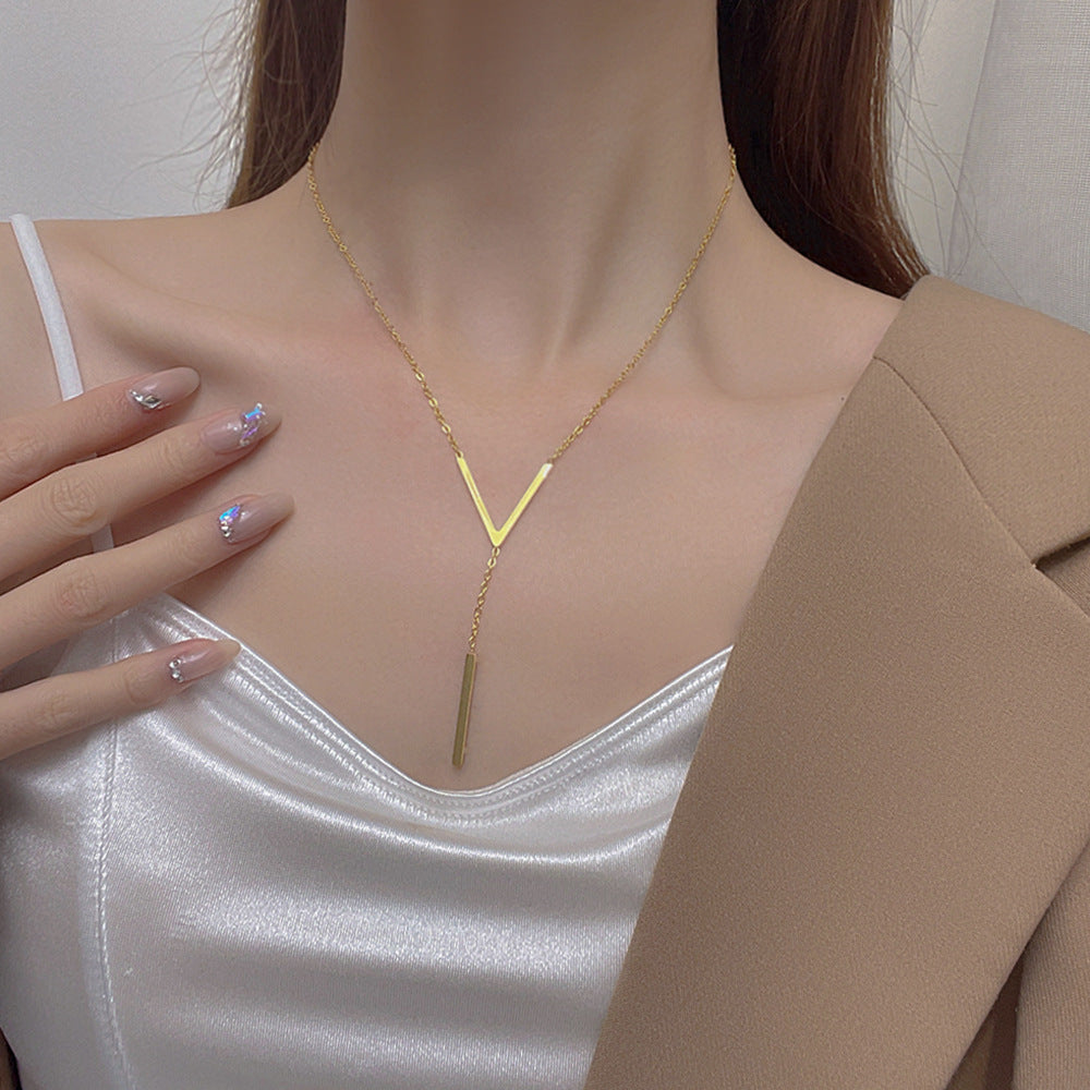 Ladies Clavicle Simple Fashion V-shaped Letter Necklaces