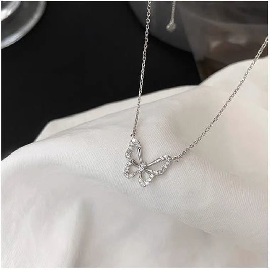 Design Temperament Butterfly Female Niche Sweater Chain Long Light Necklaces