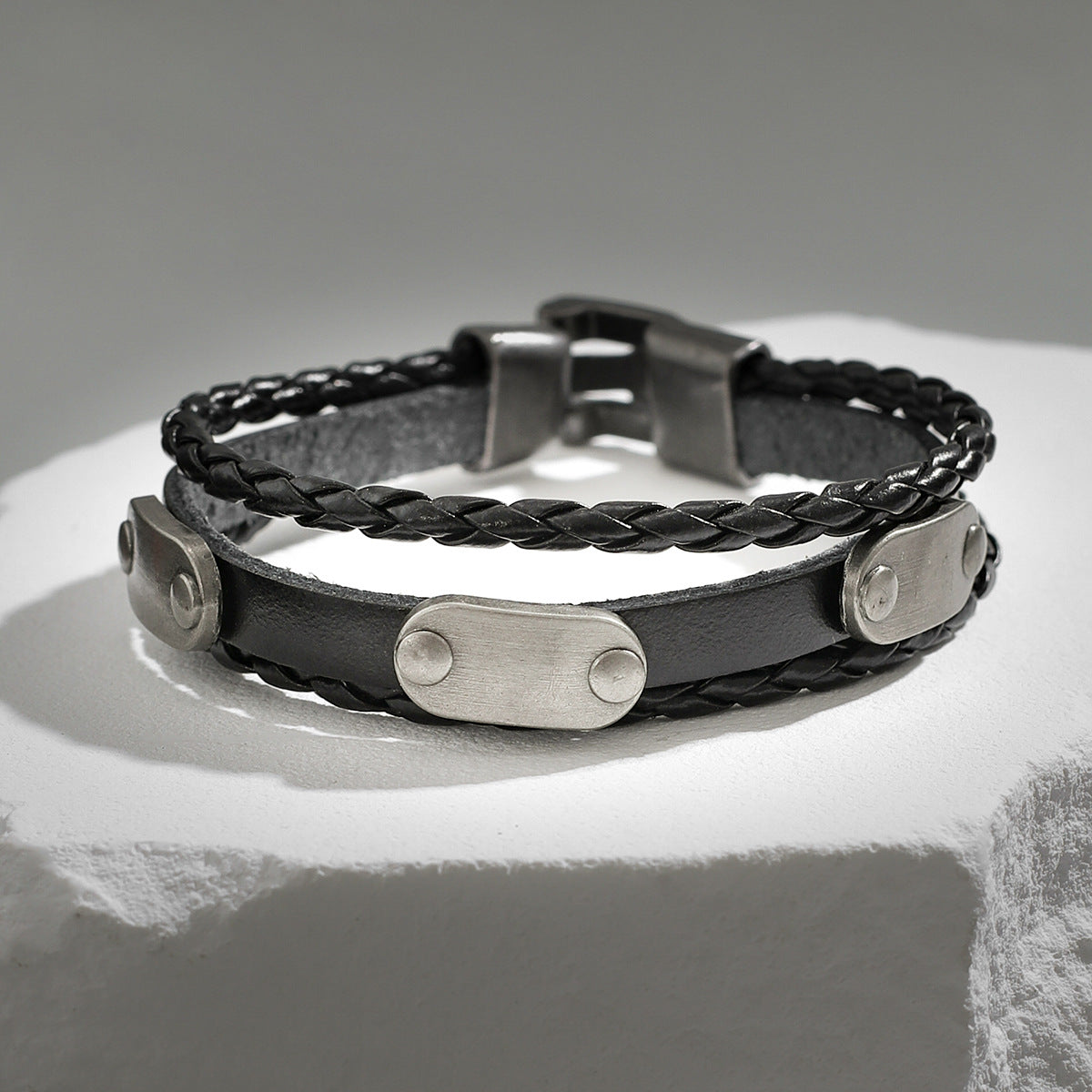 Men's Leather Simple And Stylish Personality High-grade Bracelets