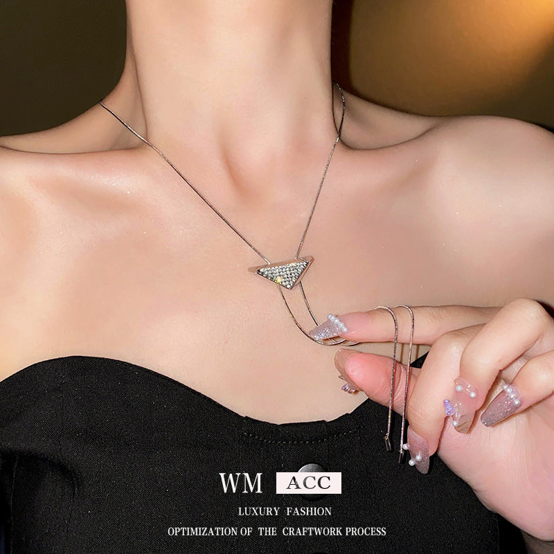 Triangle Metal Pull Cold Style Personalized Clavicle Necklaces