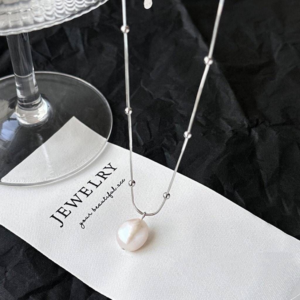 Women's Fading Pearl Ornament French Joker High-grade Necklaces