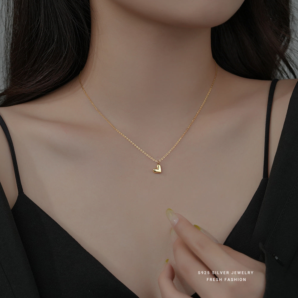 Pendentif coeur pour femmes, Design minimaliste, colliers légers de luxe, intérêt spécial