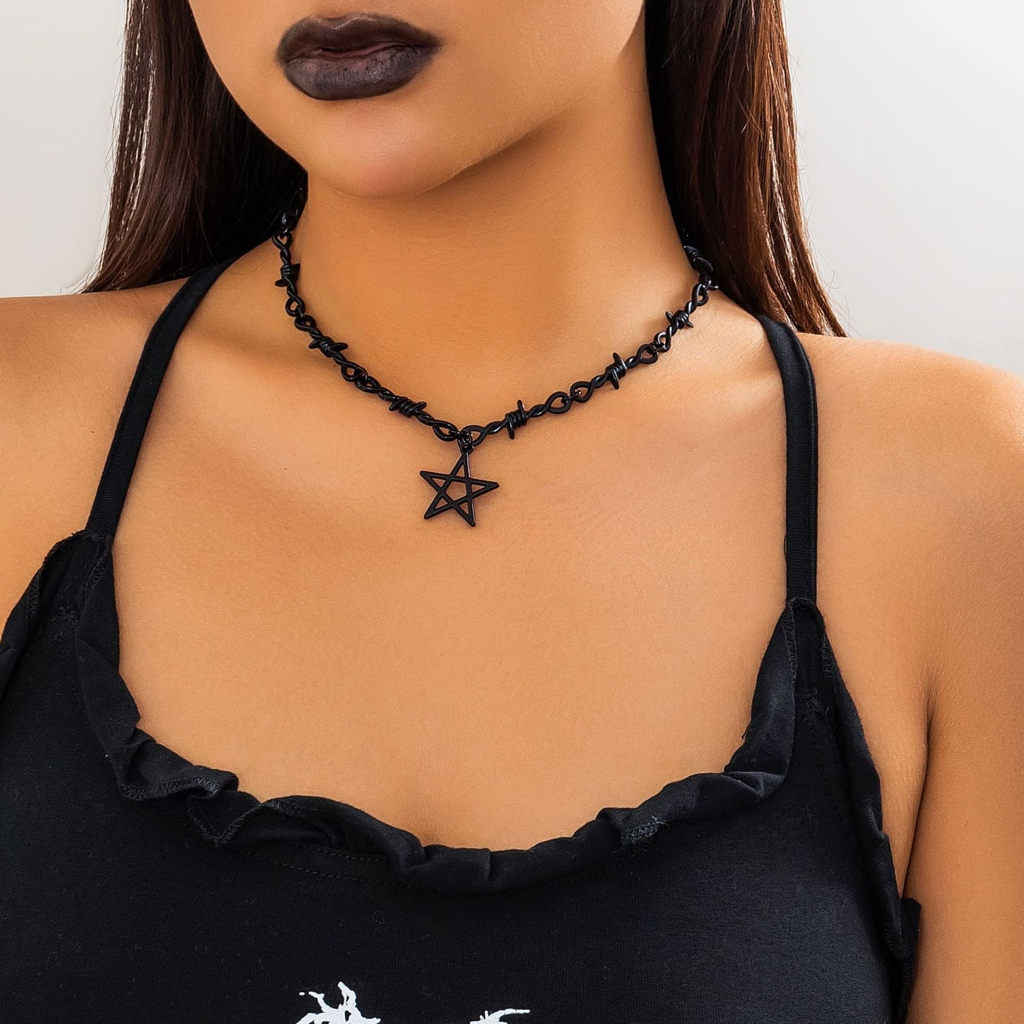 Five-pointed Star Hot Clavicle Female Thorn Necklaces