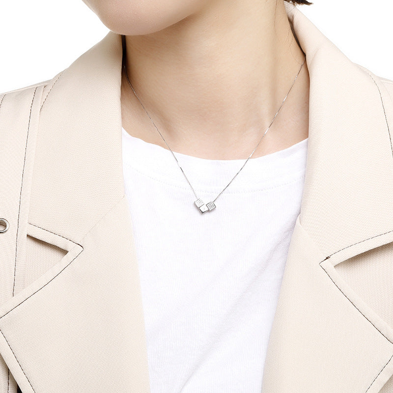 Women's Simple Small Square Pendant Clavicle Chain Necklaces