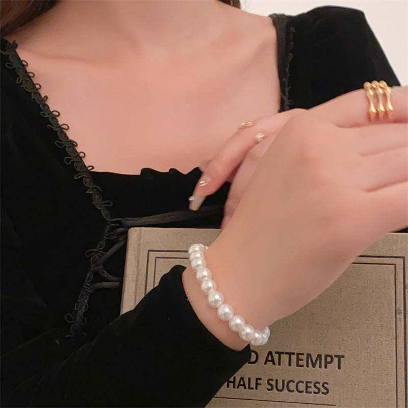 Women's Glamorous Pearl Design High-grade Fashion Bracelets