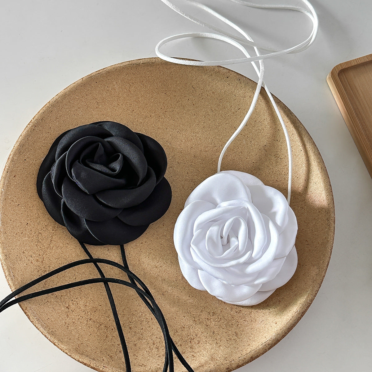 Personality Handmade Rose Creative Long Flower Necklaces