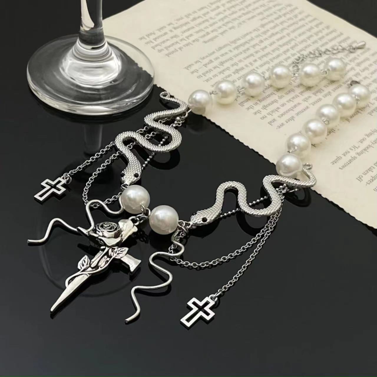 Tassel Cross Stitching Fashion Short Niche Design Necklaces