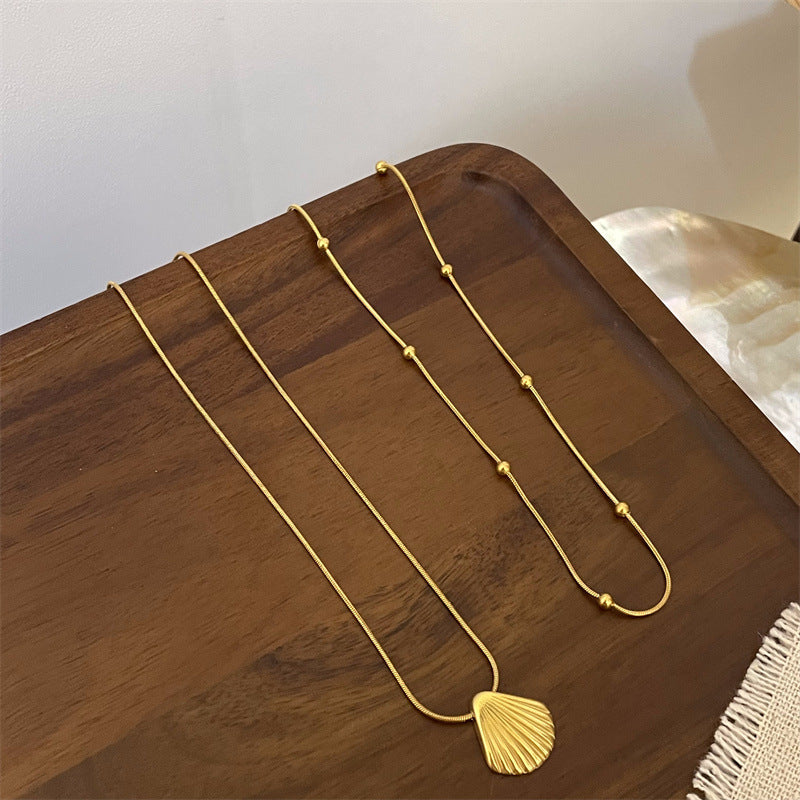 Women's Simple Gold Fan Shell Light Luxury Necklaces