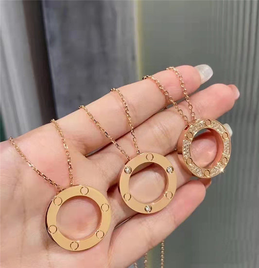 Khaki Single Big Cake Rose Gold Plated Fashion Screw Necklaces