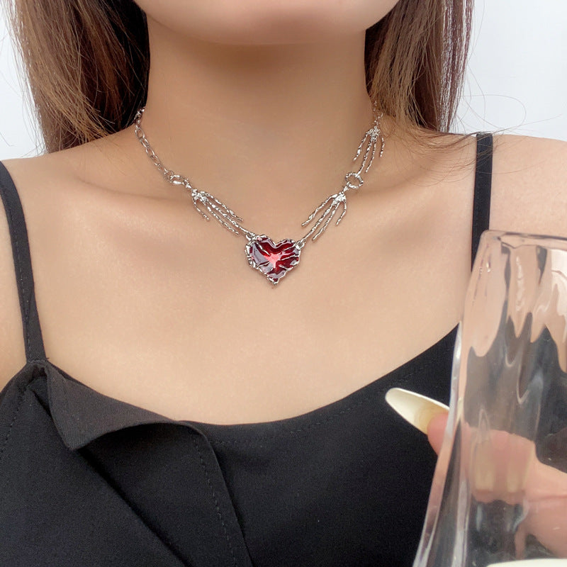 Pendentif d'amour rouge foncé pour femmes, griffe fantôme pour colliers