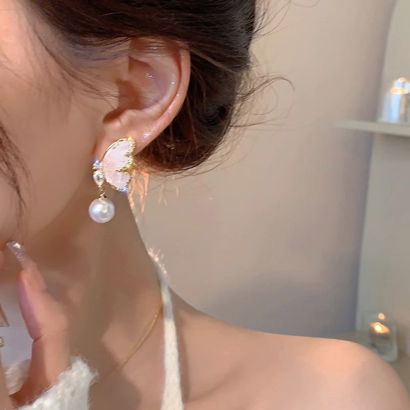 Women's Crystal Butterfly Pearl Niche Design High-grade Earrings