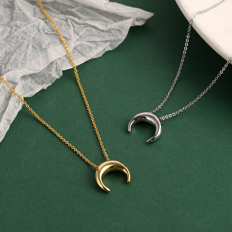 Crescent Design Ornament Temperament Wild Moon Necklaces