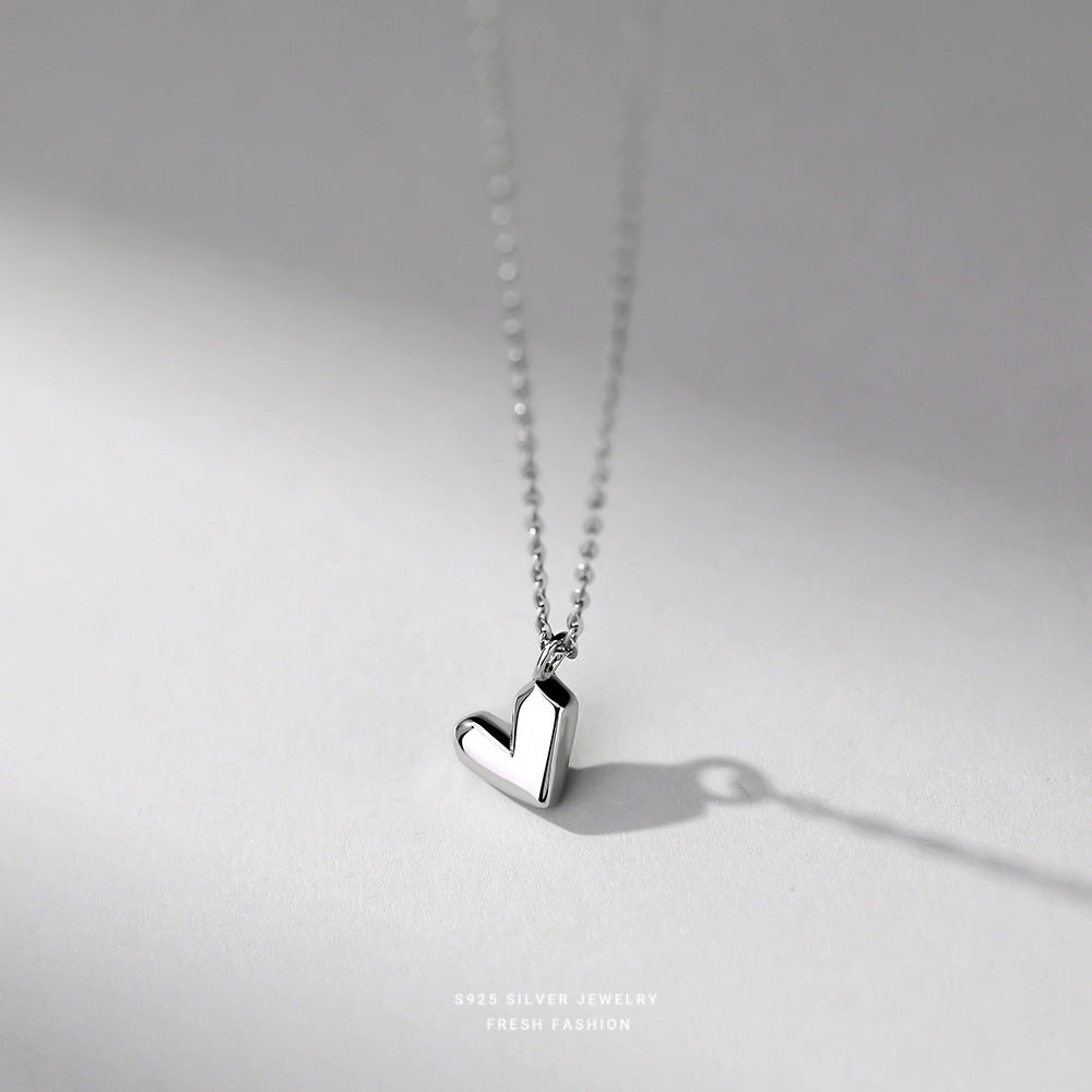 Pendentif coeur pour femmes, Design minimaliste, colliers légers de luxe, intérêt spécial