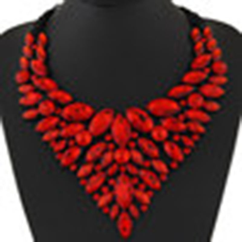 Trendy Fashion Metal Bright Luxury Shining Gem Temperament V Necklaces