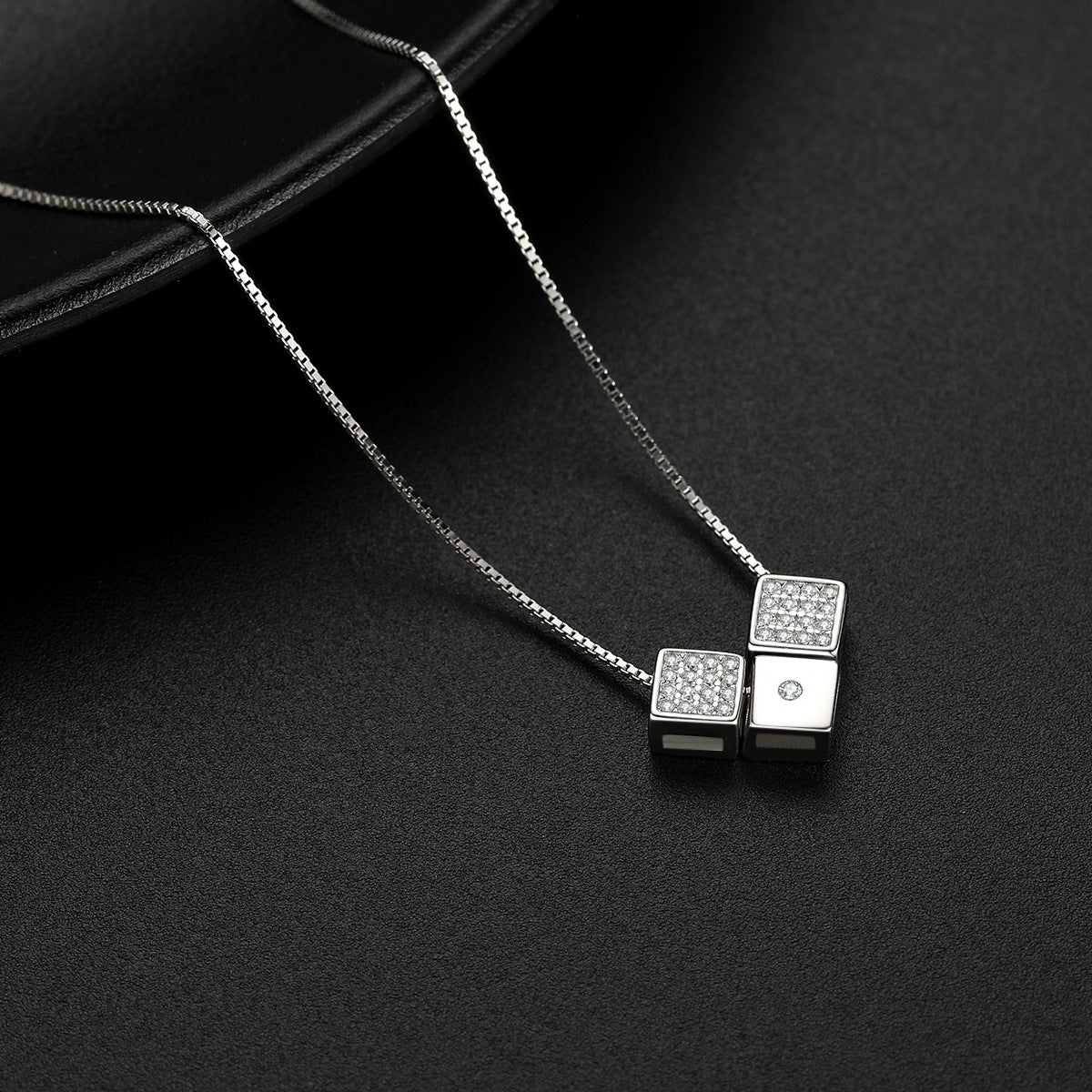 Women's Simple Small Square Pendant Clavicle Chain Necklaces