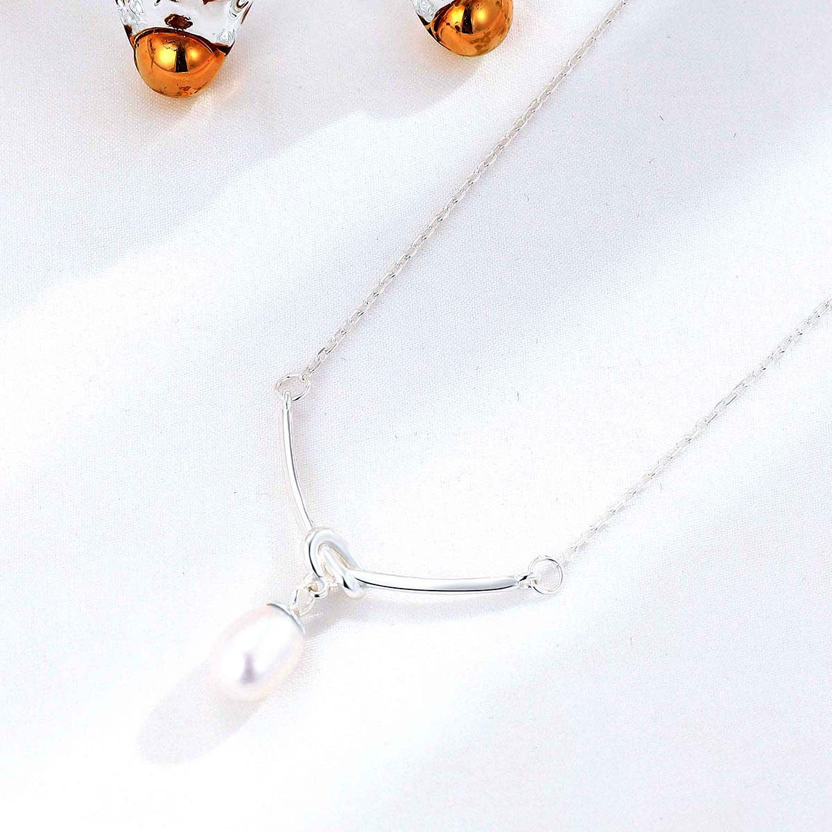 Women's Sier Freshwater Pearl U-shaped Temperamental Minority High-grade Necklaces