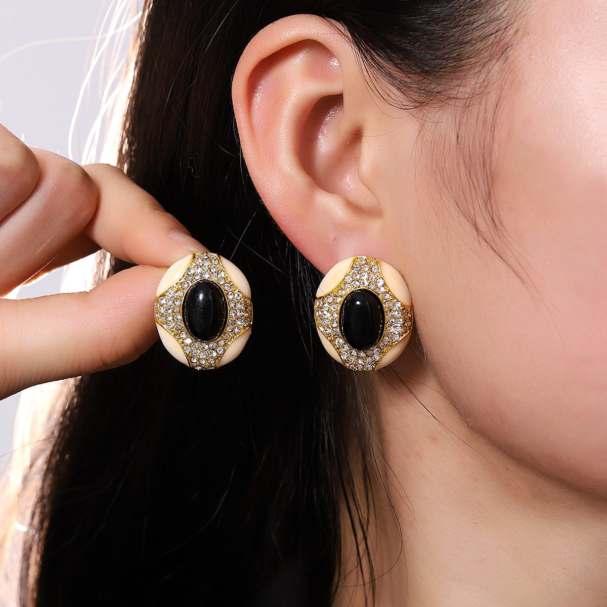 Ancient Dripping Oil Rhinestone Palace Style Earrings
