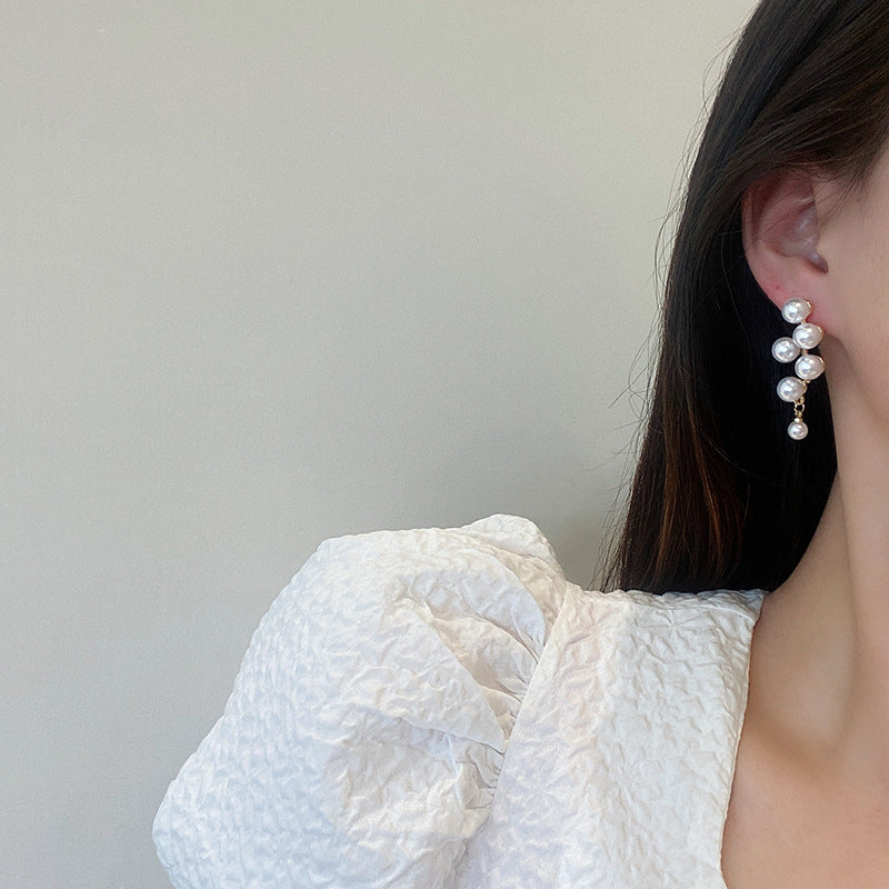 Women's Niche Design Pearl Trendy Unique High-grade Light Earrings