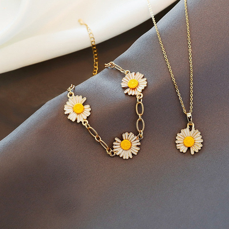 Women's Fashion Trendy Fresh Daisy Flower Simple Mori Bracelets