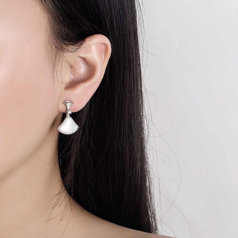 Korean Drama Light Luxury Sier Needle Earrings