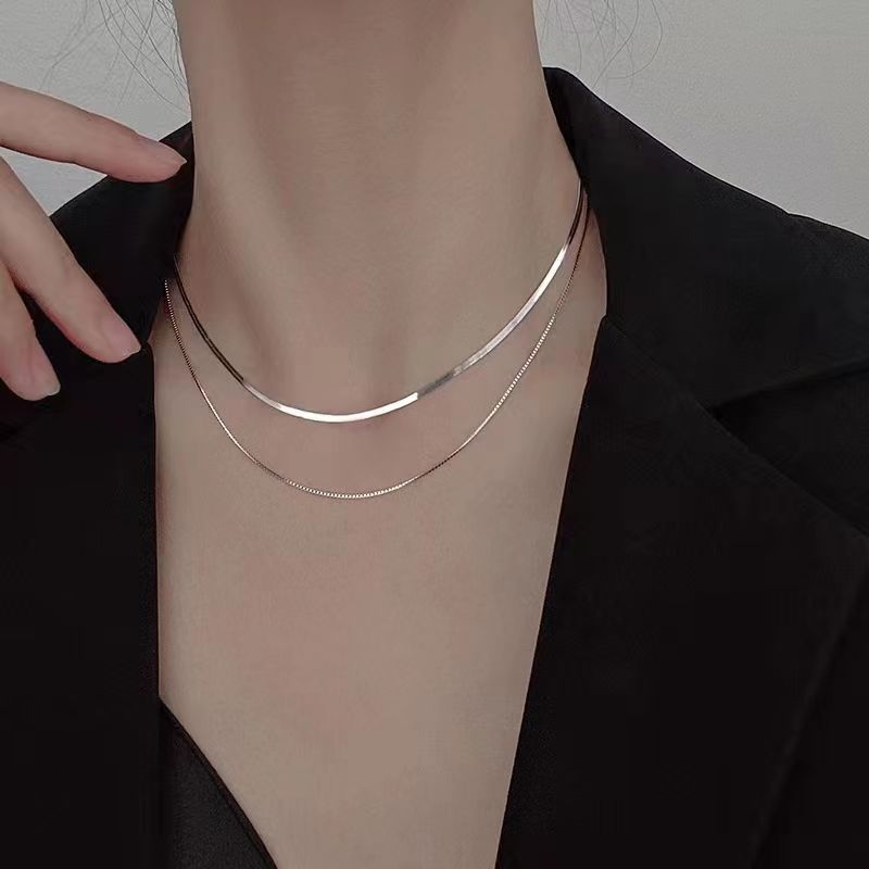 Women's & Men's Basic Style And Design Simple Clavicle Necklaces